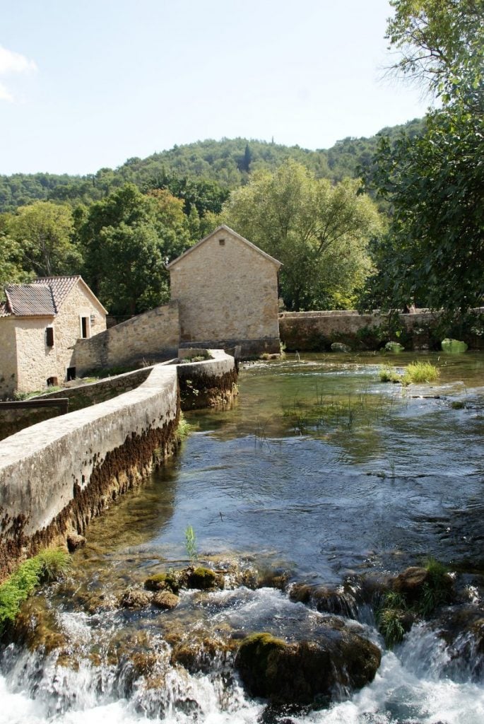 Alte Mühle Nationalpark Krka Kroatien Fluss Mauer