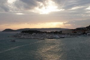 Sonnenuntergang Split Hafen Kroatien AIDAbella Meer
