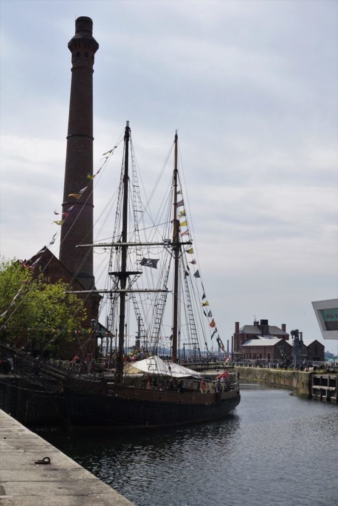 Albert Dock Liverpool Segelschiff
