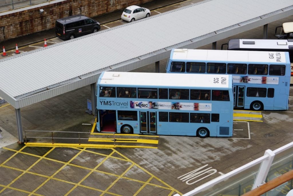 Dover Hafen Shuttle Bus Blauer Doppeldecker
