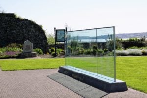 Titanic Memorial Garden Glaswand Memorial