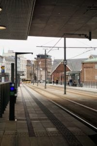 Straßenbahnstation am Dokk1